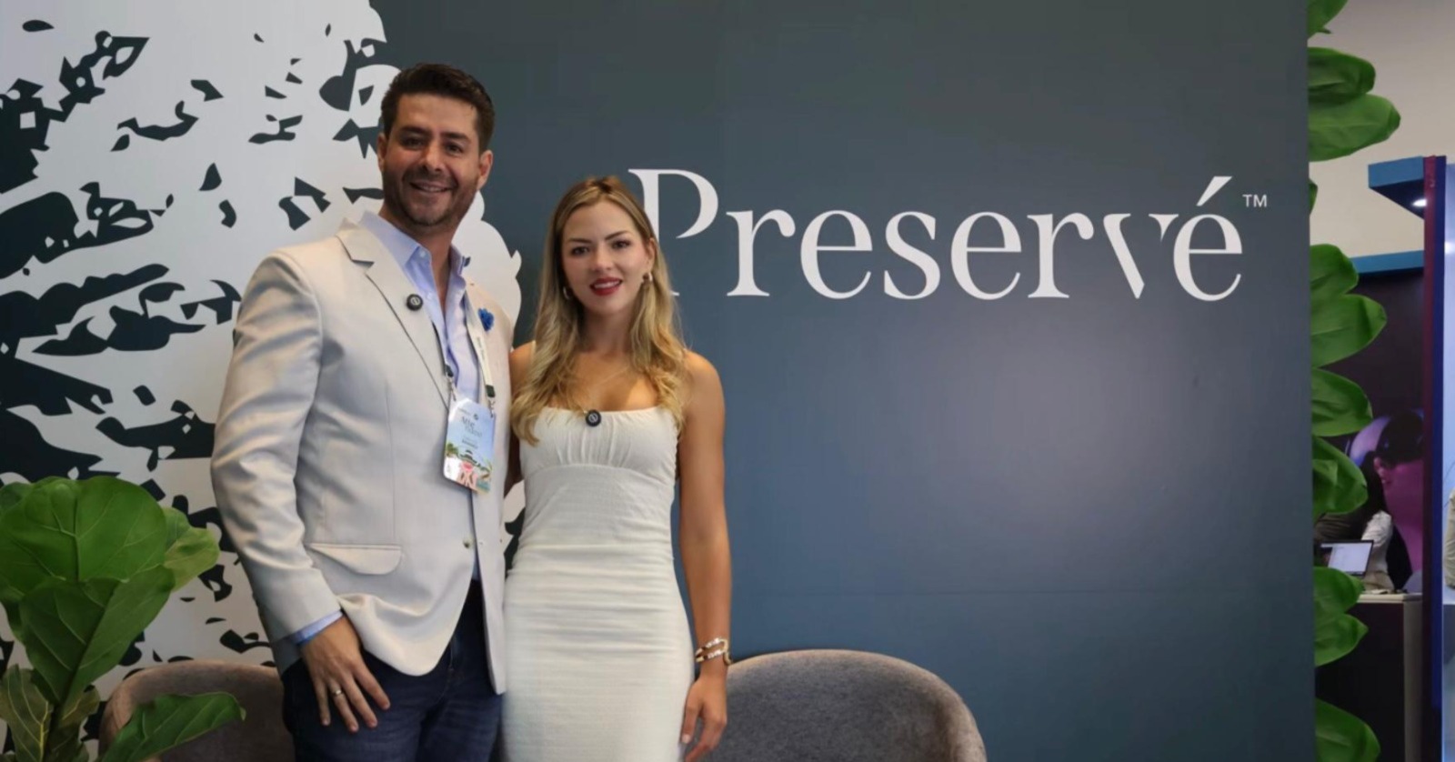 Dr. Mauricio Ramírez: Un Cirujano Plástico que Va Más Allá de los Resultados
